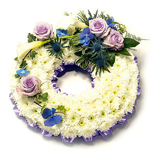 Open Round Wreath - Lilac & White