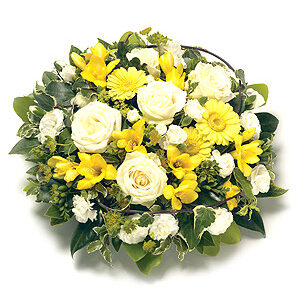 Posy Arrangement - Yellow & White
